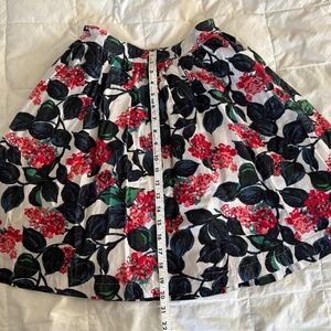 Skirt bright floral.